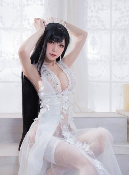 播放中文字幕红色熟女_DVD高清在线