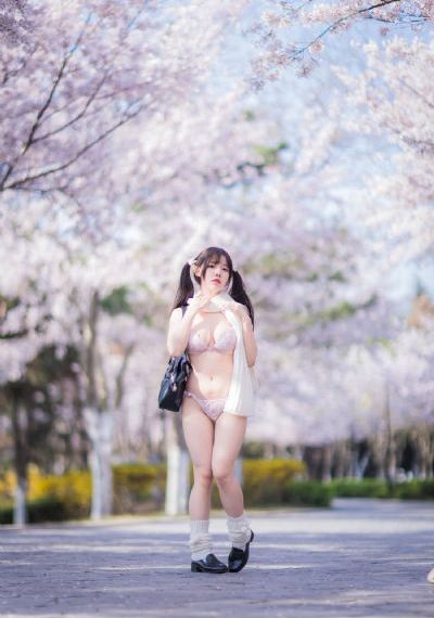 老牛嫩草一区二区三区日本_4K高清完整版