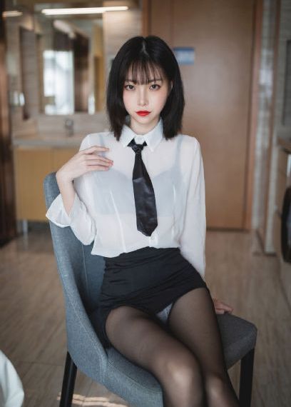 国产精品久久久久久久久久红粉_4K全集免费播放