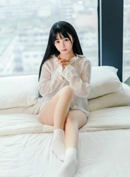 伊人久久大香线蕉综合热线_高清完整版免费全集免费观看