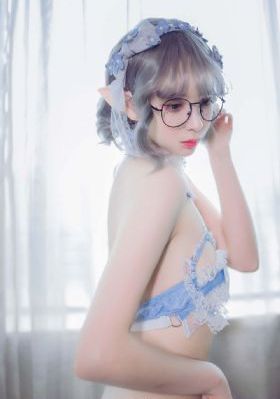无码三级精品久久伊人中文_1080P动漫在线观看